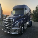 2020 Freightliner Cascadia (Mid-Rise) For Sale