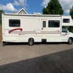 CLASS C MOTORHOME ONLY 57,000 KMS !!!! READY TO GO CAMPING IN .