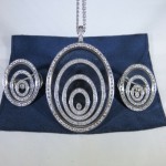 Chopard Happy Spirit Diamond Pendant & Earrings Set in 18K Gold