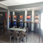 Immeuble avec bar et 5 vidéos poker (propriété loto-Québec)