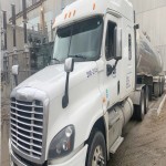 2014  FREIGHTLINER CASCADIA - MID ROOF