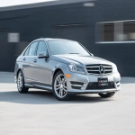 2014 Mercedes-Benz C-Class C300 I 4MATIC I LOW KM I PRICE TO SEL