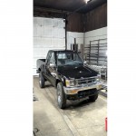 1991 TOYOTA 4X4  PICK UP TRUCK